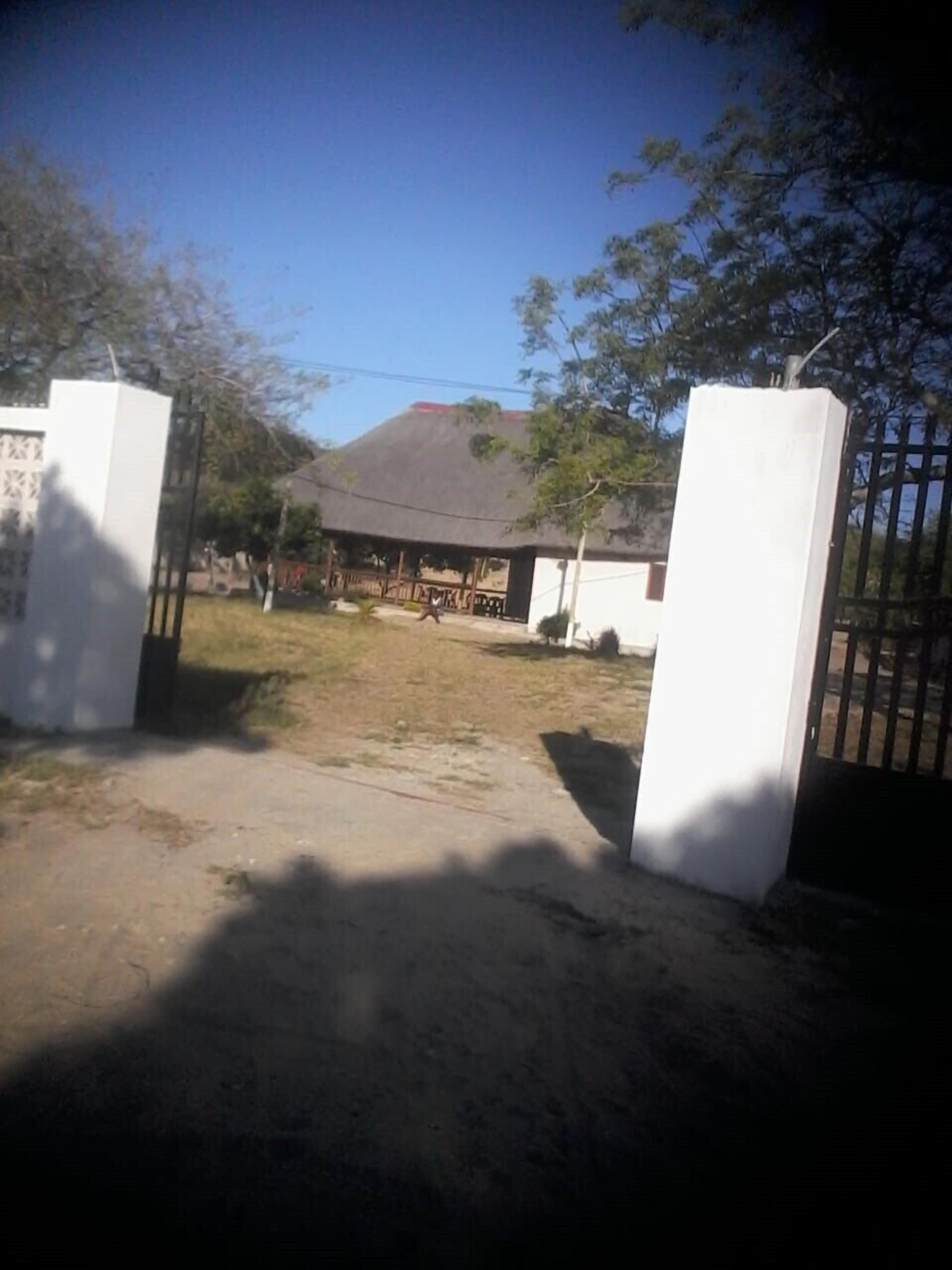 Pintu masuk hartanah