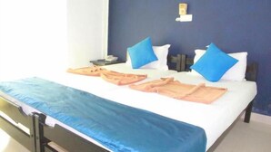 Deluxe Room, 2 Single Beds, Smoking