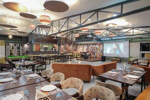 Restaurant - Vaydantaa - Luxury Boutique Hotel Mussoorie (Dehradun)