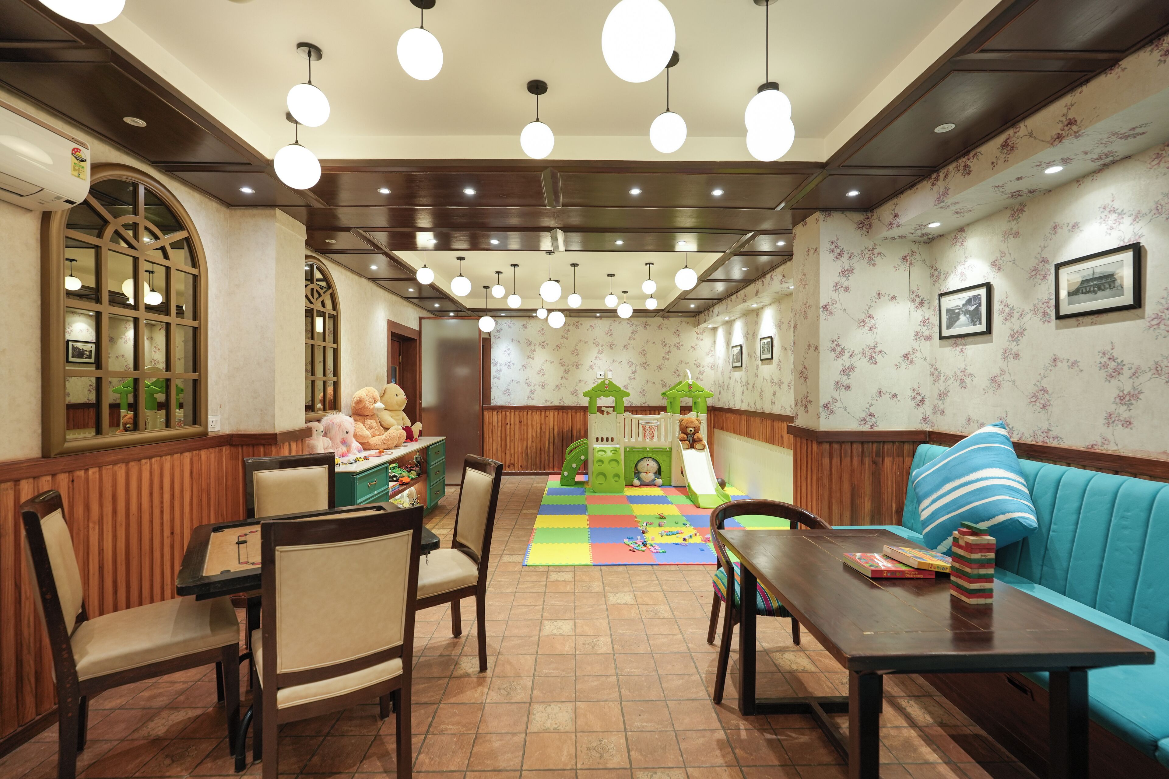 Children's play area - indoor