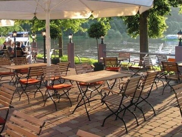 Exterior - Hotel Zum Weserdampfschiff (Bad Karlshafen)