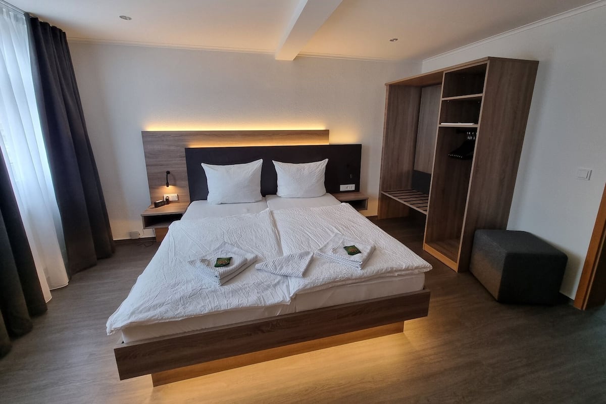 Phòng đôi Deluxe, phòng tắm riêng, quang cảnh sông