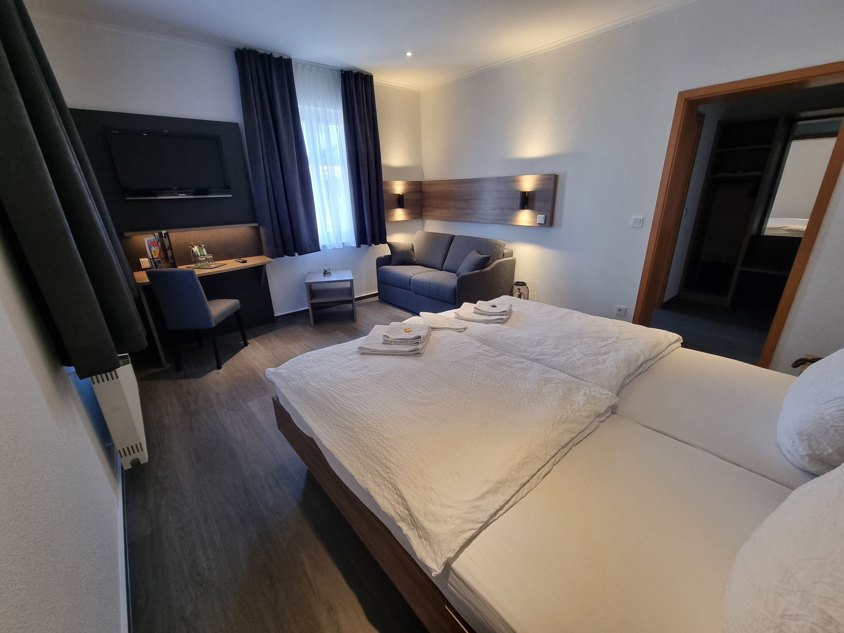 standard triple room, private bathroom