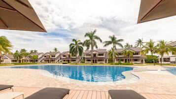 Outdoor pool, open 7 AM to 9 PM, pool umbrellas, sun loungers