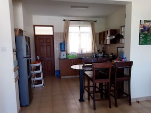 Fridge, microwave, oven, cookware/dishes/utensils - Impala Apartments Nyali (Mombasa)