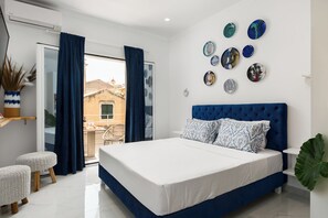 Luxury Studio, 1 Double Bed | 2 bedrooms, iron/ironing board, free WiFi, bed sheets - Nicol House and Suite in Corfu Town by Konnect  (Corfu)