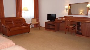 Kamar Twin Superior | Area keluarga | TV layar datar