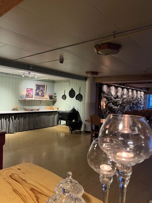 Se sirven desayunos y cenas