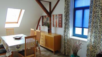 Dagelijks ontbijtbuffet (EUR 15 per persoon)