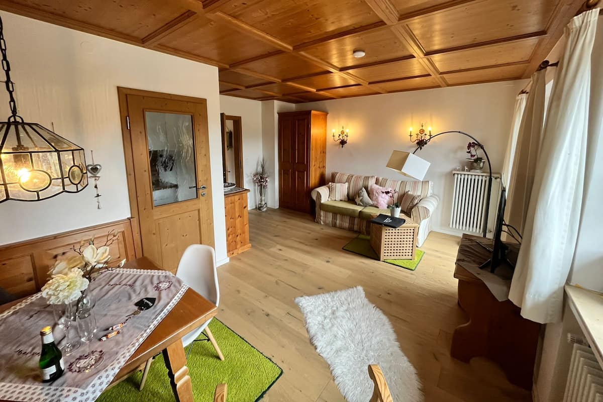 Apartment (Waxenstein) | Living area