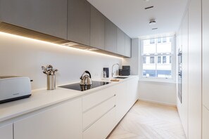 Apartment, 2 Bedrooms | Private kitchen - Goodge Street II (London)