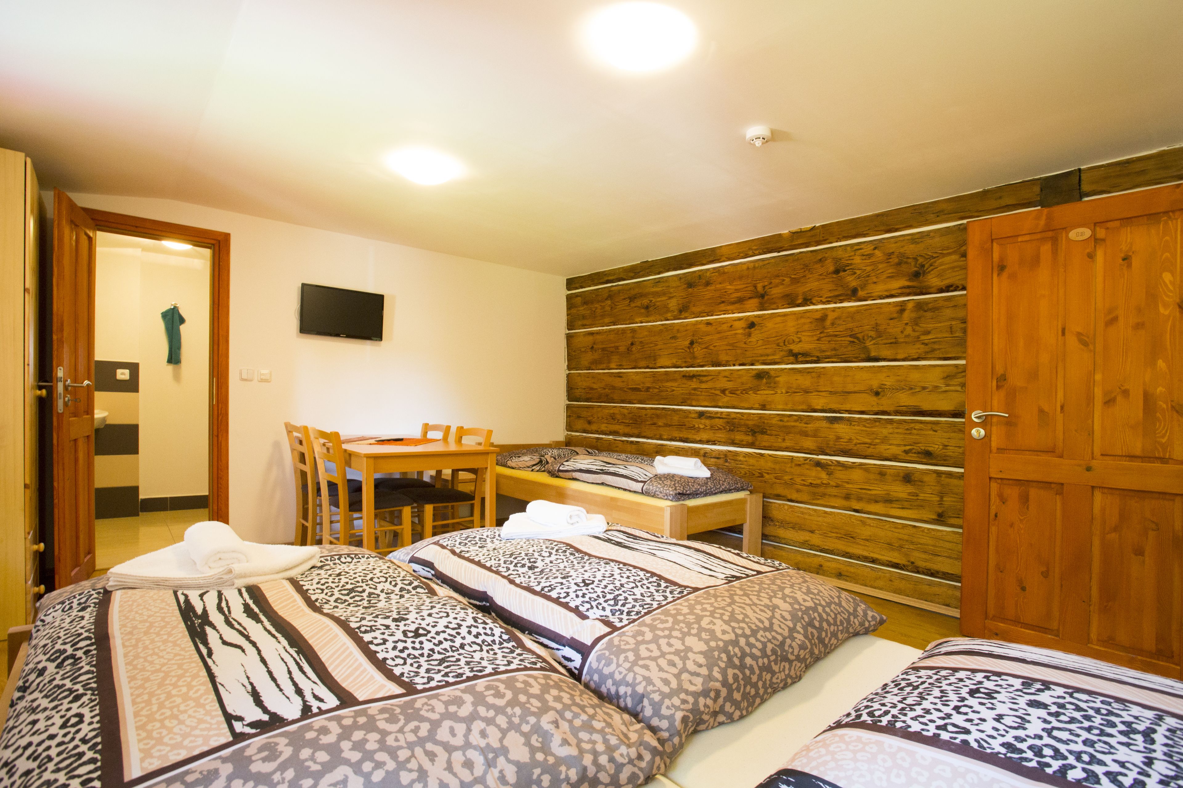 Basic Double or Twin Room (+ Extra bed) | Floor plan