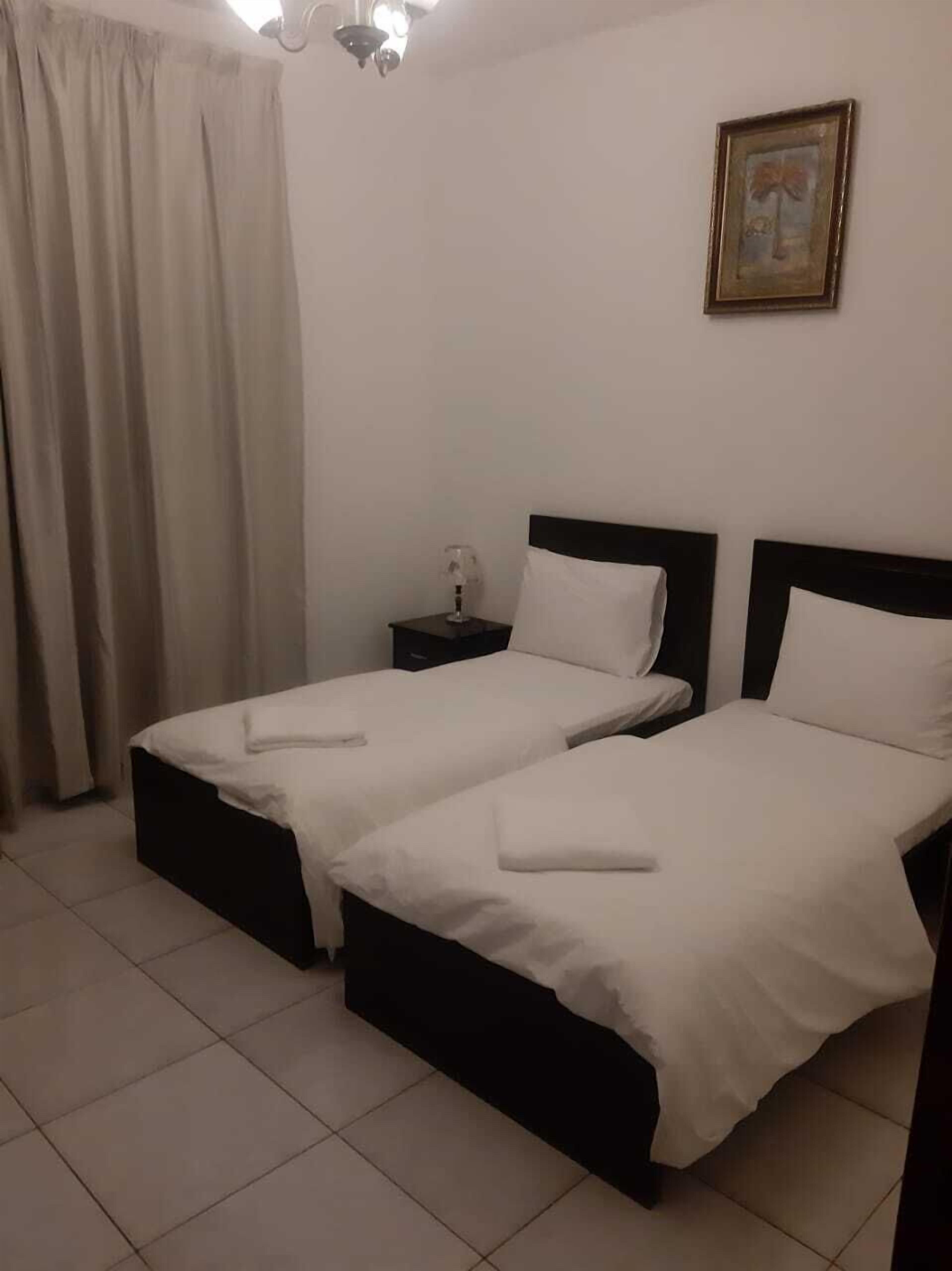 standard apartment, 1 bedroom | living room | 32-inch led tv with satellite channels, tv