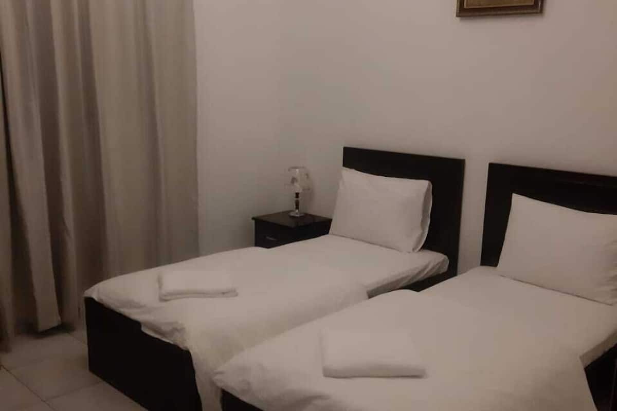 standard apartment, 1 bedroom | living room | 32-inch led tv with satellite channels, tv