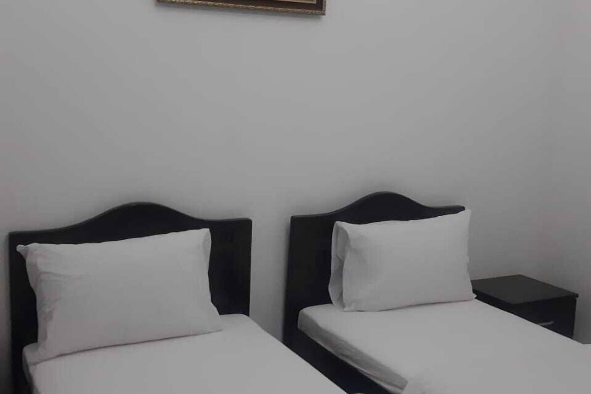 standard apartment, 1 bedroom | living room | 32-inch led tv with satellite channels, tv