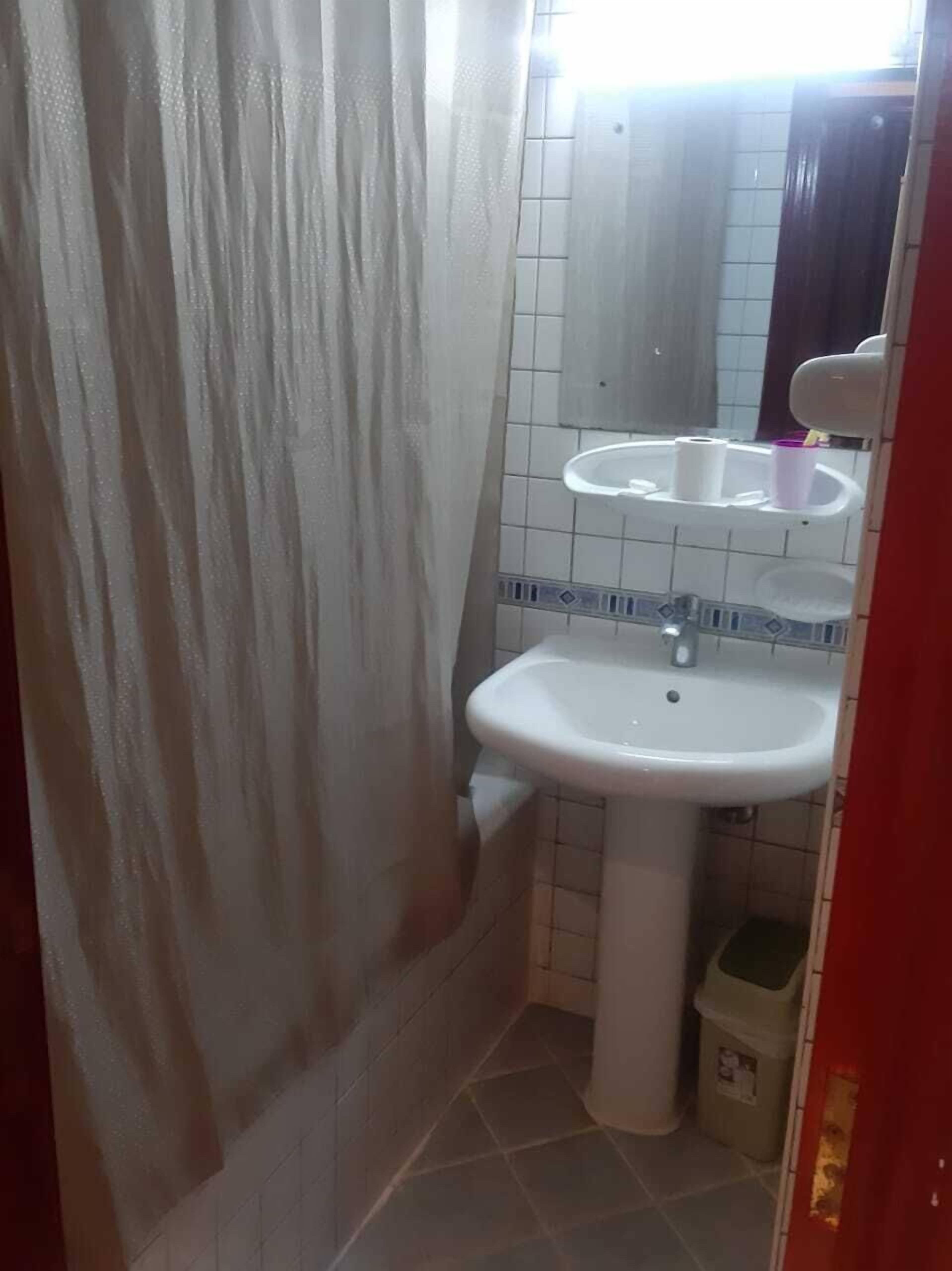 standard apartment, 1 bedroom | bathroom amenities | combined shower/bathtub, free toiletries, hair dryer, slippers