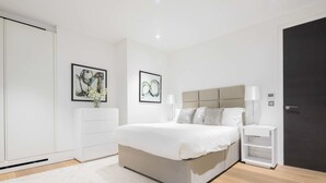 2 bedrooms, iron/ironing board, free WiFi, bed sheets - Romily Street (London)