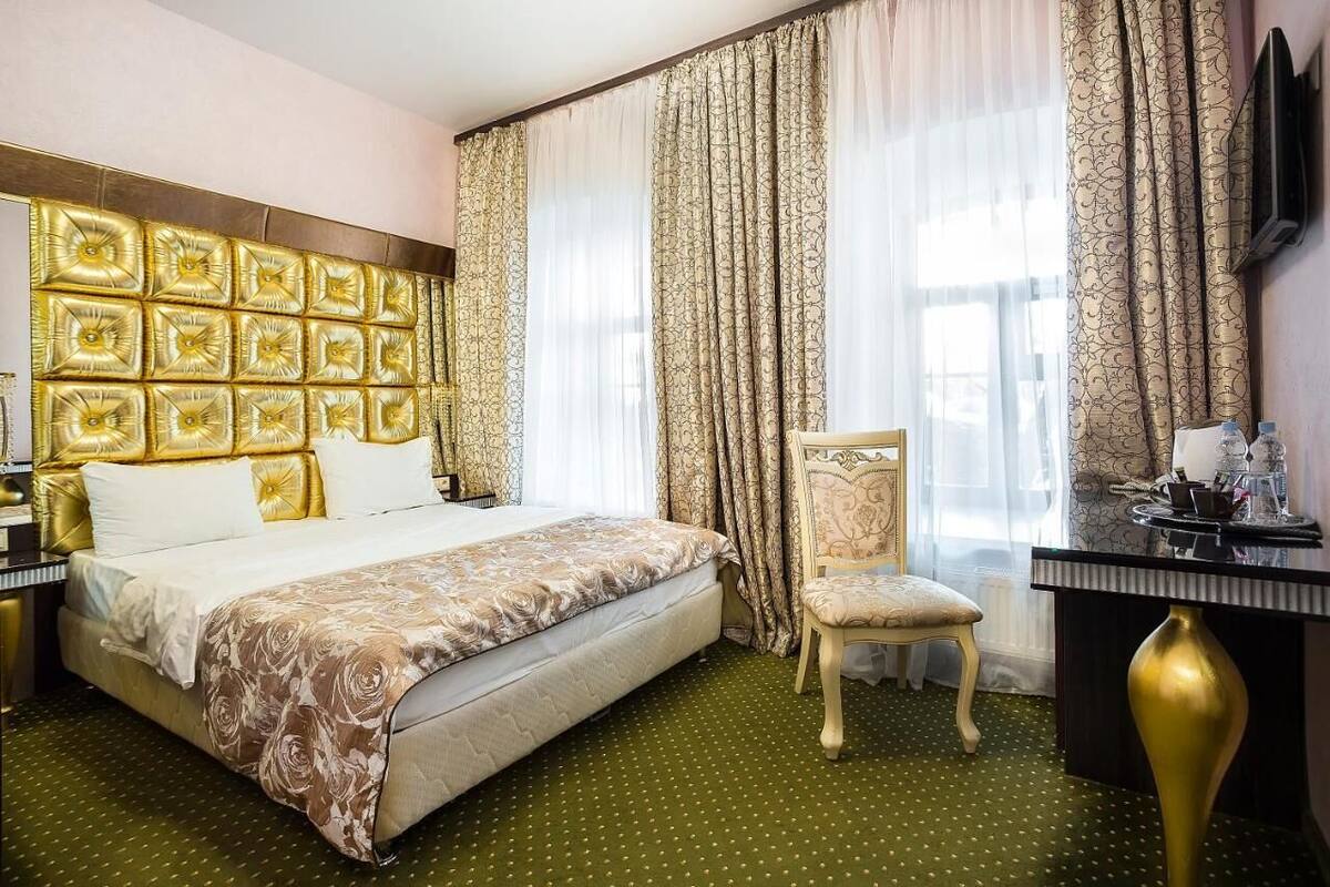 Standard Double Room | 1 bedroom, hypo-allergenic bedding, soundproofing, iron/ironing board