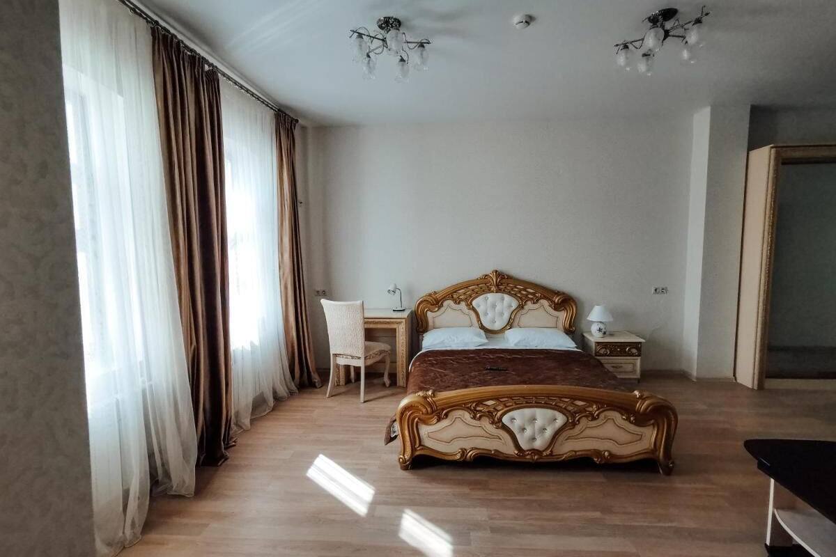 Suite | 1 bedroom, hypo-allergenic bedding, soundproofing, iron/ironing board