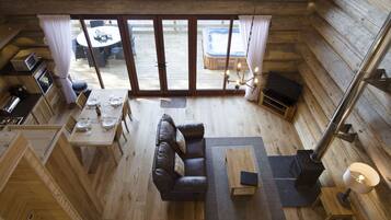 Chalet | Wohnzimmer | Smart-TV, DVD-Player