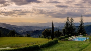 Seasonal outdoor pool - Agriturismo Casa Passerini a Firenze (Londa)