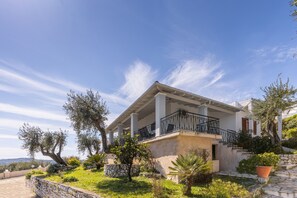 Property grounds - Katerina Horizon Apartments by Konnect (Corfu)