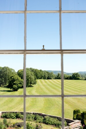 双人房（单人入住） | 办公桌、免费 WiFi、床单