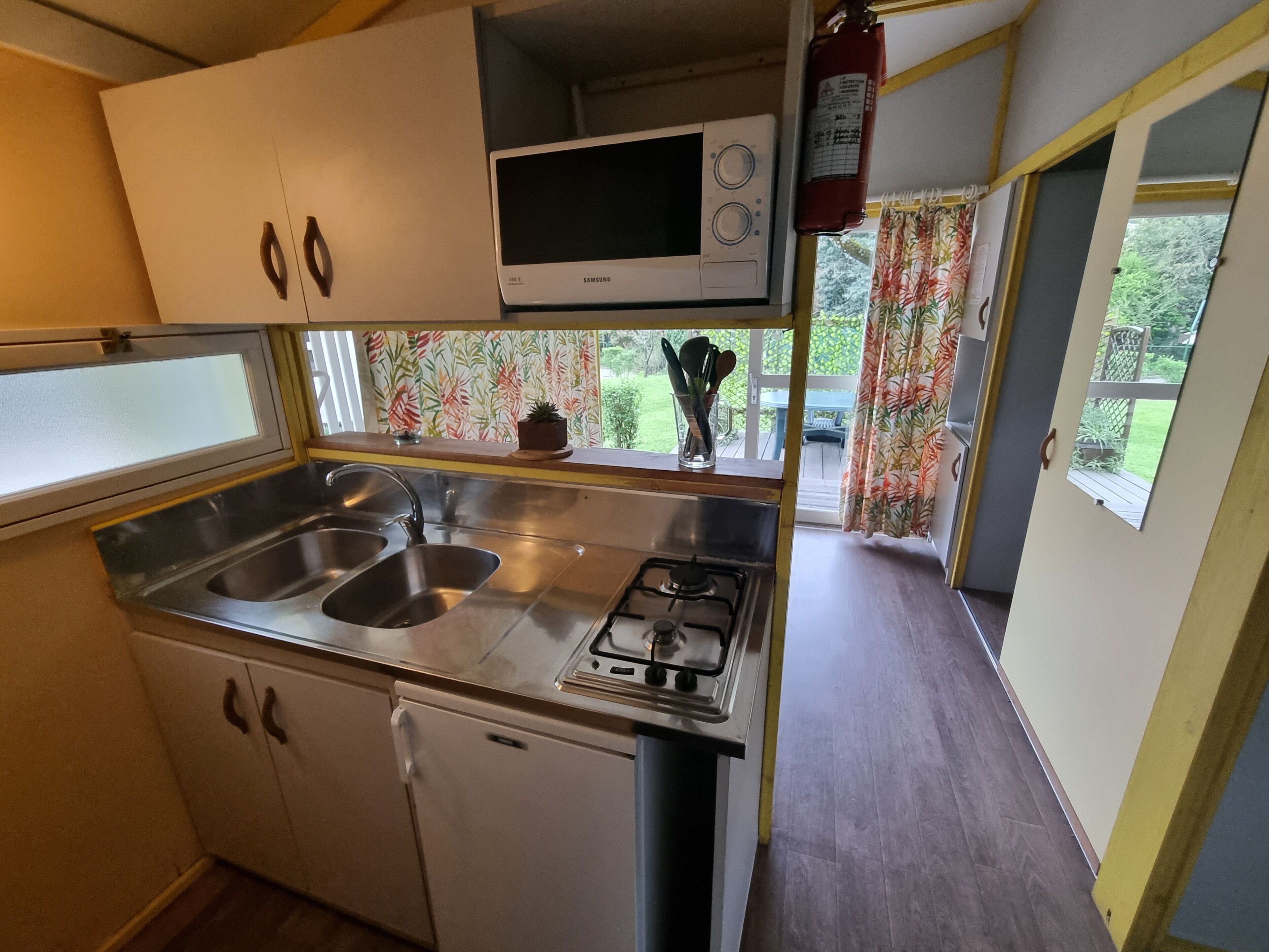 Chalet 5 personnes | 私人廚房 | 大型雪櫃/冰箱、微波爐、爐具、咖啡機/沖茶器