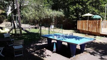 Außen-Kinderspielplatz