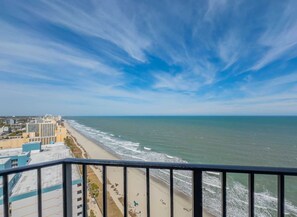 Property grounds - Palace 2206 (Myrtle Beach)