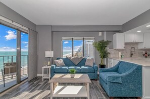 Een smart-tv en een open haard