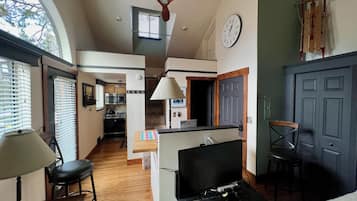 2 chambres, fer et planche Ă repasser, Wi-Fi gratuit, draps fournis
