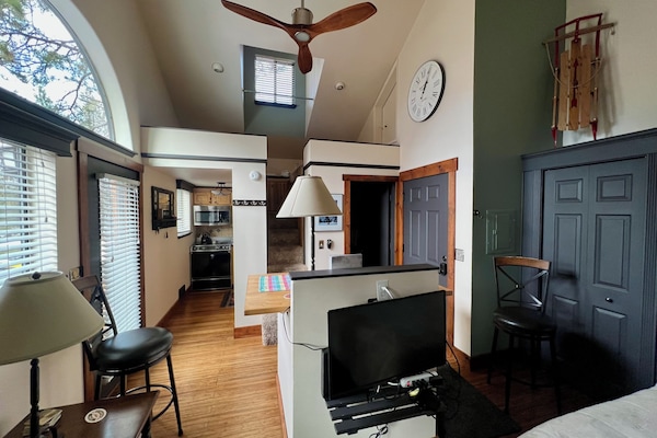 Fer et planche Ă repasser, Wi-Fi gratuit, draps fournis