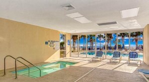 Piscine couverte