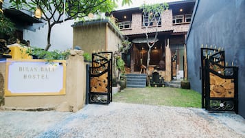 숙박 시설 정면