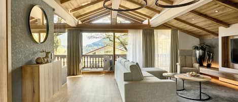 Chalet | Living area