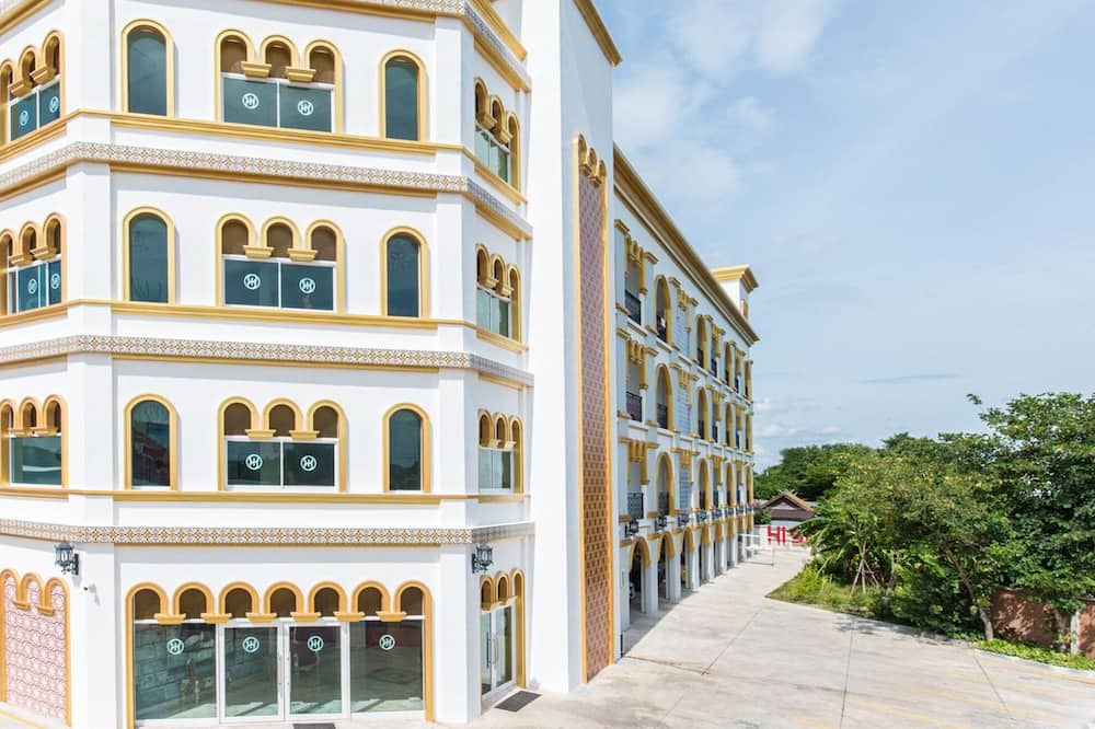 Oasis Hiso Hotel