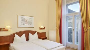 Superior Apartment, 2 Bedrooms | In-room safe, desk, iron/ironing board, free cribs/infant beds