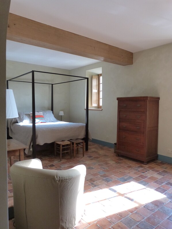 Suite familiar | Sábanas de algodón egipcio y ropa de cama de alta calidad 