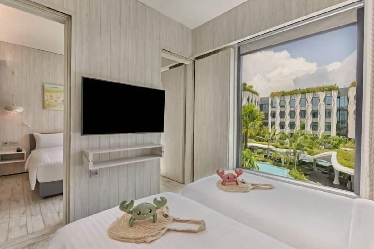 In-room safe, iron/ironing board (on request), free WiFi, bed sheets