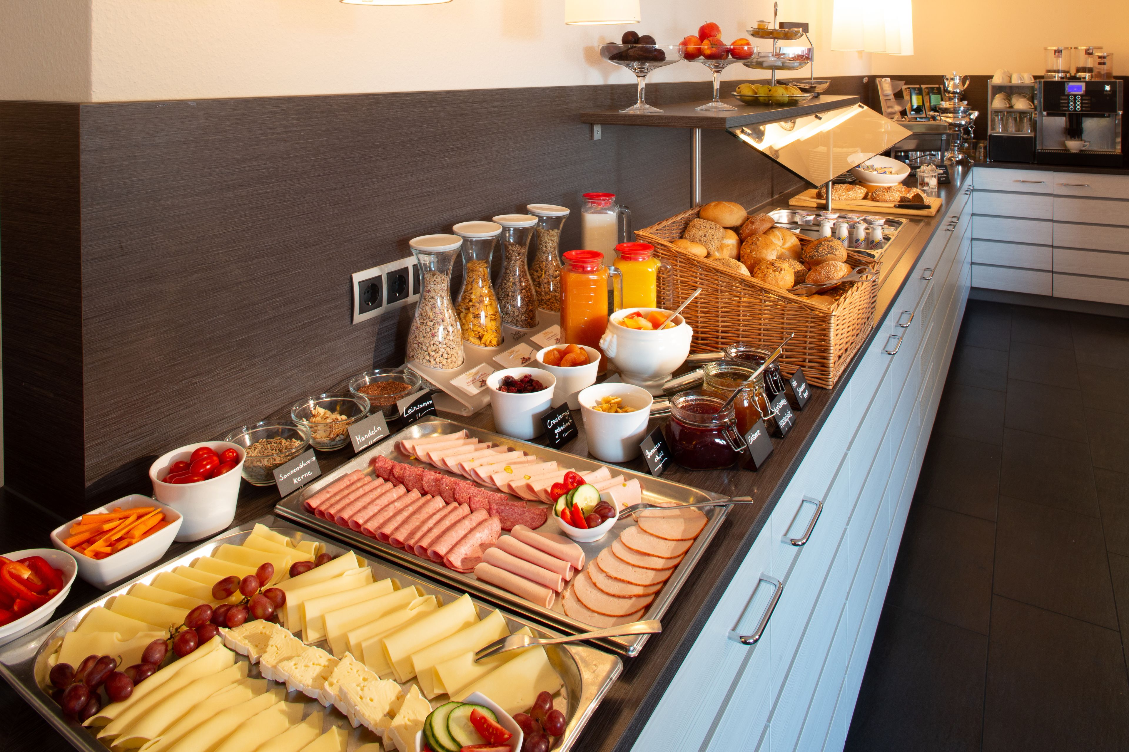 daily continental breakfast (eur 11.5 per person)
