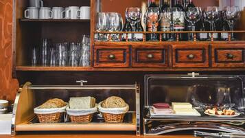 Free continental breakfast