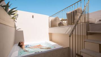 Executive-Studiosuite, Terrasse | 1 Schlafzimmer, Zimmersafe, Verdunkelungsvorhänge, Bügeleisen/Bügelbrett