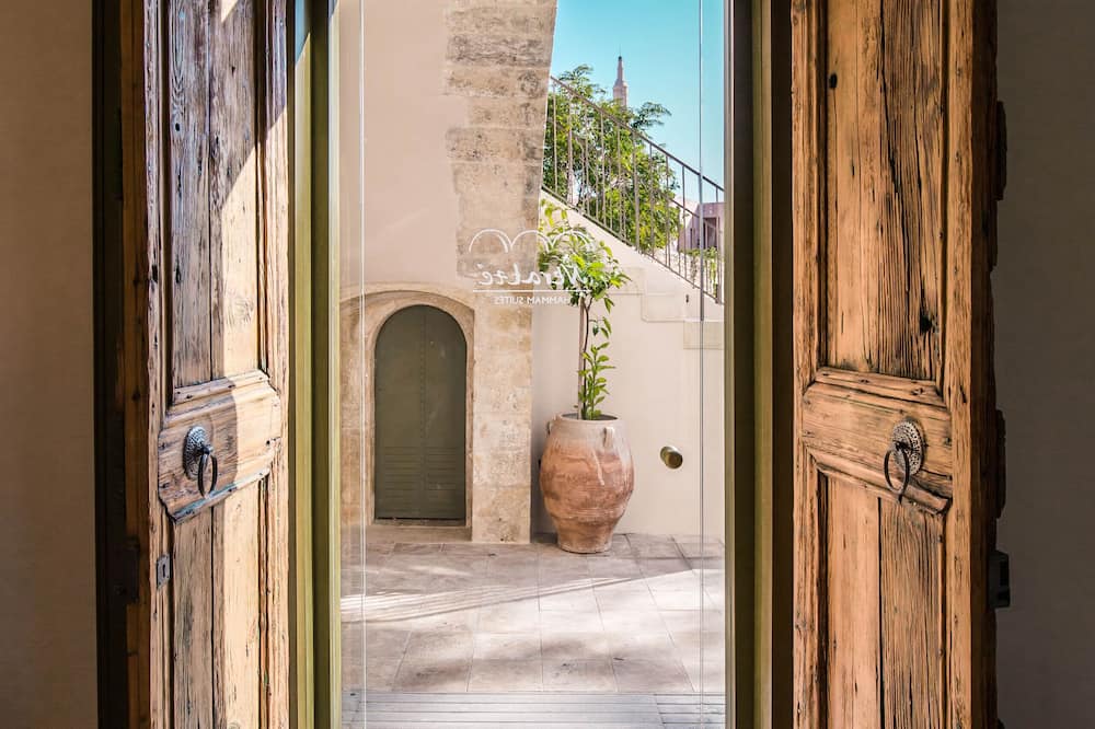 Neratze Hammam Suites