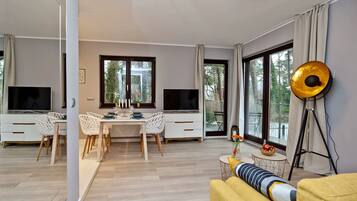 Apartment, 1 Bedroom (ul. Wojska Polskiego 36/3) | Private kitchen | Fridge, stovetop, dishwasher, electric kettle