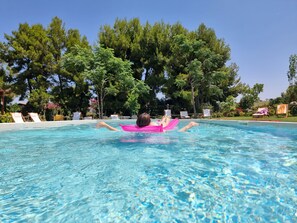 Außenpool (je nach Saison geöffnet)