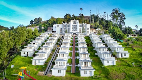 Fachada. La Montana by TGI