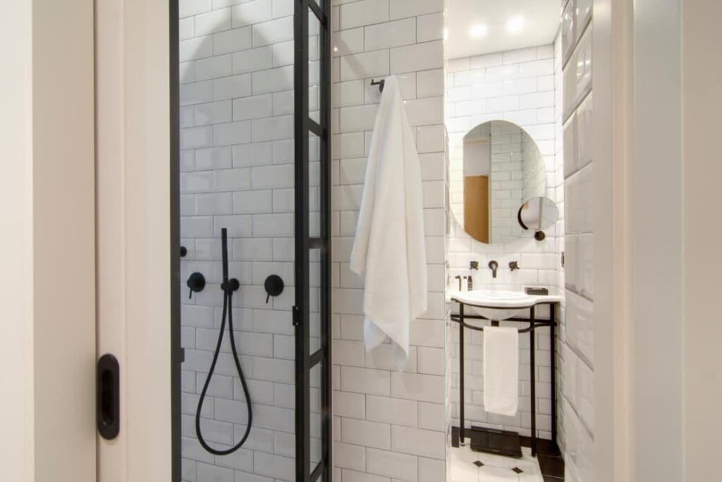 proxy double room | bathroom | shower, rainfall showerhead, free toiletries, hair dryer