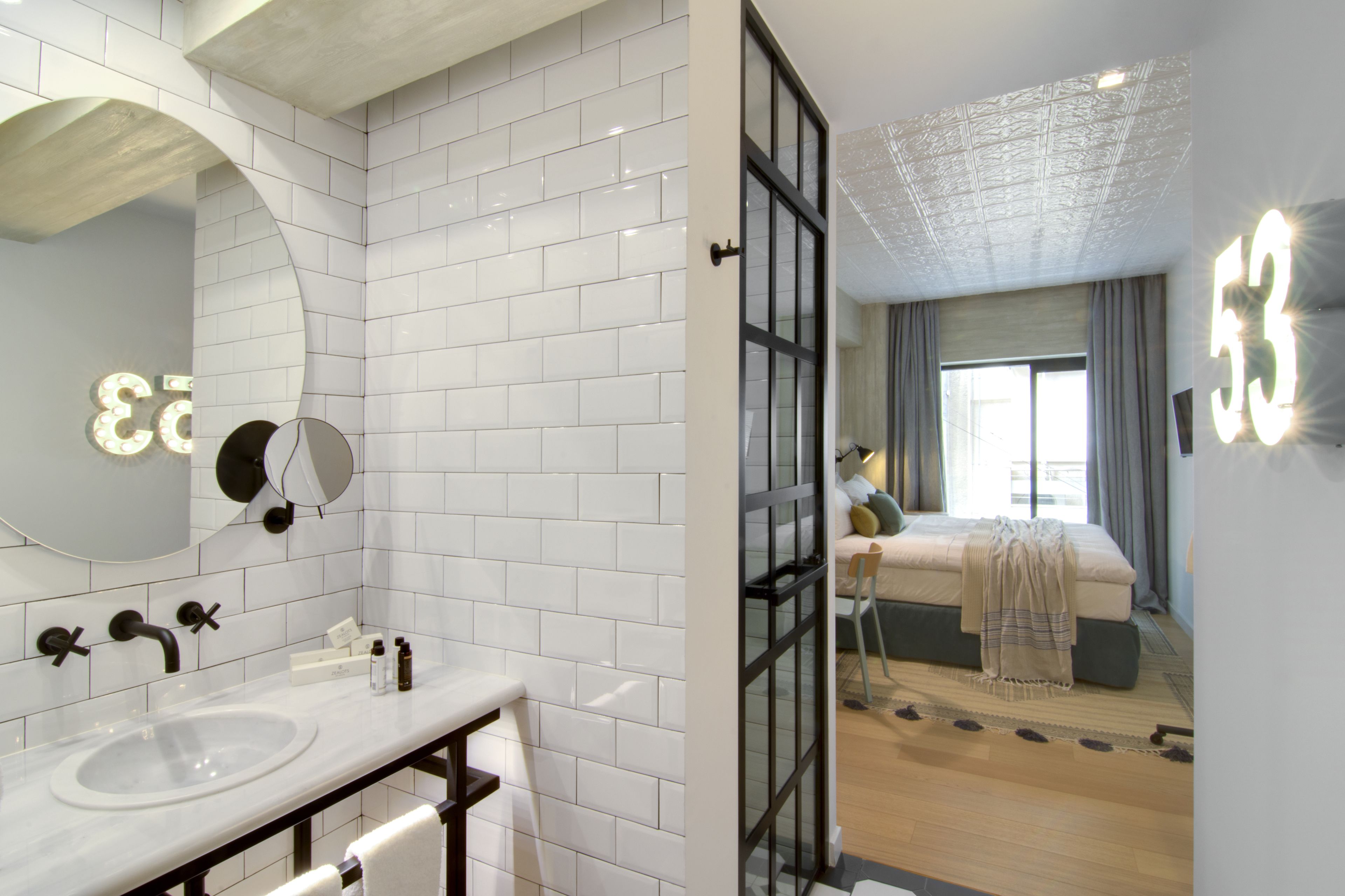 peer double room, balcony | bathroom | shower, rainfall showerhead, free toiletries, hair dryer