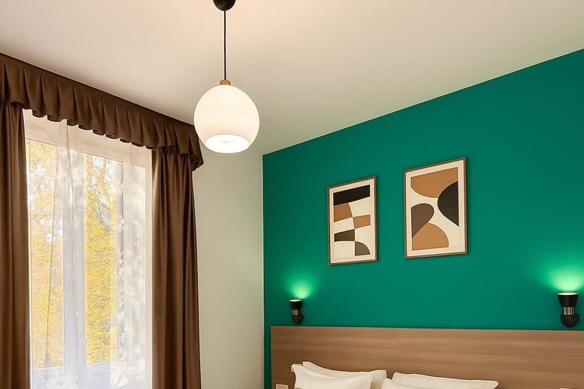 Classic Double or Twin Room, Non Smoking | Reception